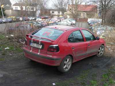 Řidiči leckdy parkují v Kolíně kde jen mohou