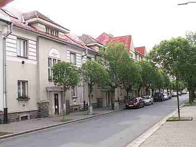 Dům na rohu Pražské a Kovářské ulice také chce město prodat. Foto - Vladimír Sládek